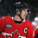 The Sydney Crosby T -shirt in Canada of the 4 -nations clash against the United States reaches the height price at an auction