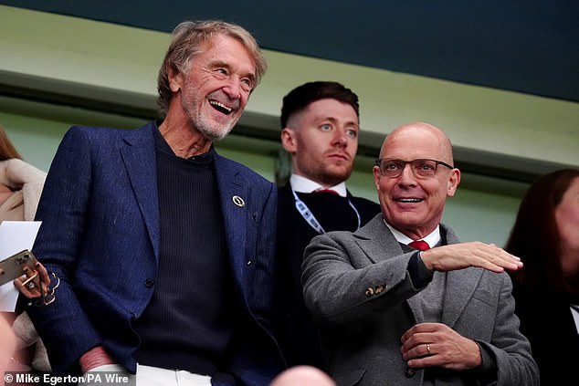 Man United staff 'Nepo Baby' calls the 'spy' of unpopular property while reducing costs and jobs: the 'man on the junior right' of Sir Jim Ratcliffe is 20 years old and most fans have never heard talk about