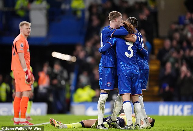 Chelsea 4-0 Southampton: Enzo Blues Maresca Runt at Stamford Bridge on a night in which fans make their voices heard in protest prior to the party against the owners