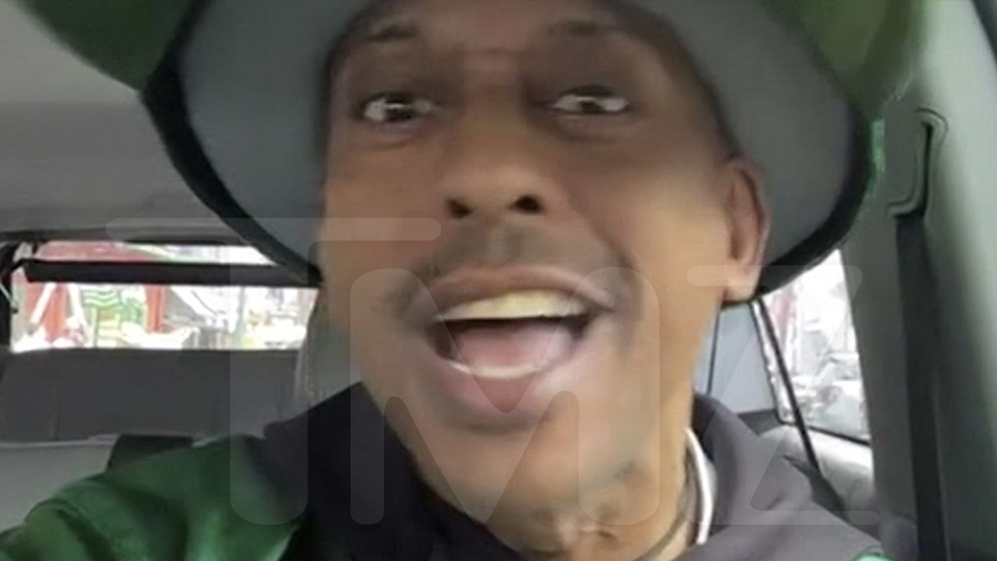 Gillie Da Kid says, Chiefs fans, including Taylor Swift, cannot keep up with Eagles Energy