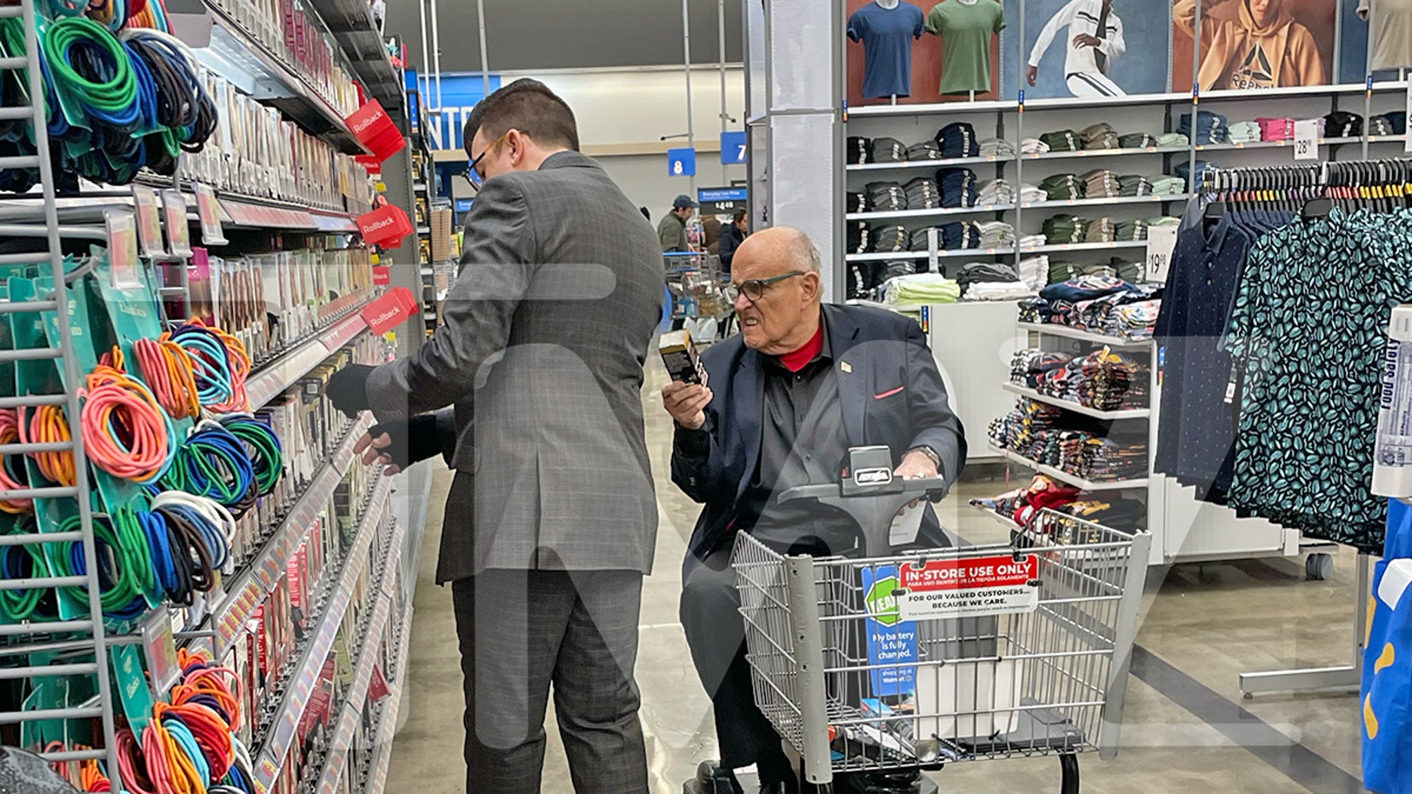 Rudy Giuliani Shops for hair dye in New Jersey Walmart