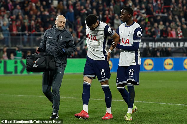 Tottenham suffers another scare of the injury when Star Man accelerates in his first game after six weeks out