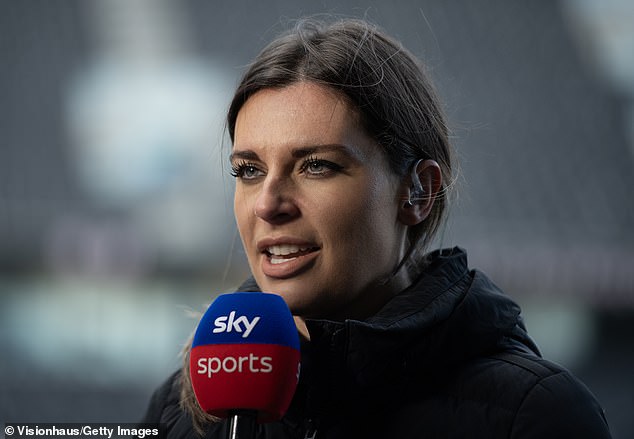 Emotional will continue to pay tribute to Sky Sports's girlfriend in the middle of the health battle, since the lens manager raises the anguish of leaving her in the hospital before inspiring the French side of the victory over Marseille