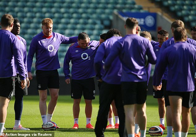 England needs to beat Italy with style and win with a floriture to silence its critics of the six nations, writes Chris Foy