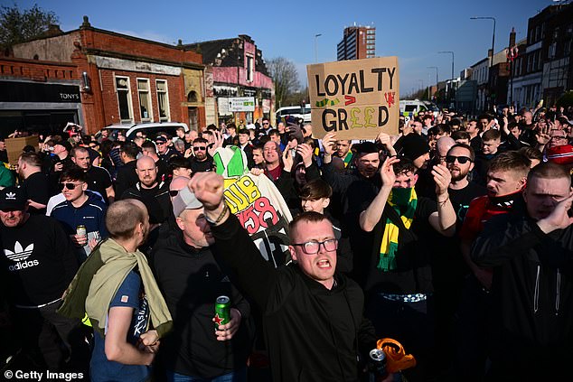 Man United fans organize an important protest against the Glazer family before the Premier League clash with Arsenal