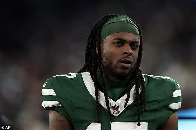 Davante Adams signs a mass contract of $ 46 million with the new NFL team after being released by the New York Jets