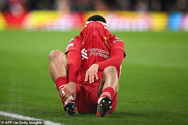 Trent Alexander Arnold left the final of the Sunday Cup of Sunday against Newcastle after being injured against the PSG