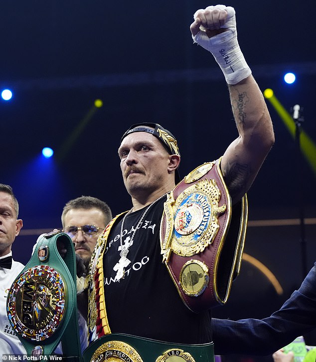 Oleksandr Usyk ordered to defend his heavyweight belts against Joseph Parker for WBO, despite the fact that conversations open for an indisputable fight with Daniel Dubois