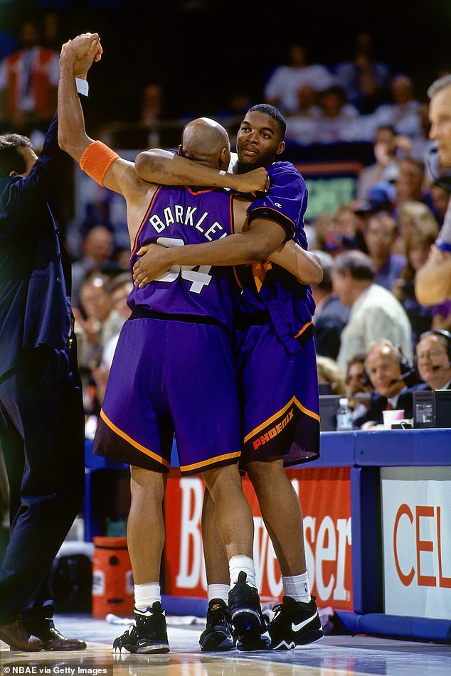 The emotional Charles Barkley breaks his silence for the death of former NBA teammate Oliver Miller