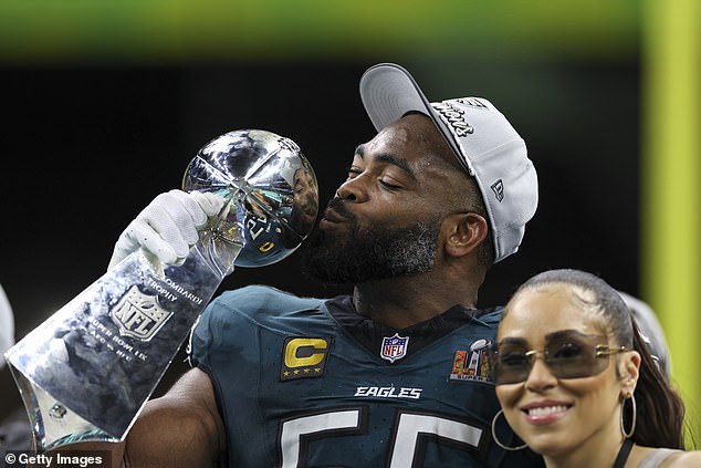 Super Bowl winner announces the press conference in the midst of retirement rumors