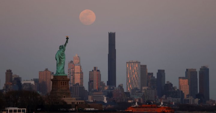 “Return us the statue of freedom,” says the French politician, national