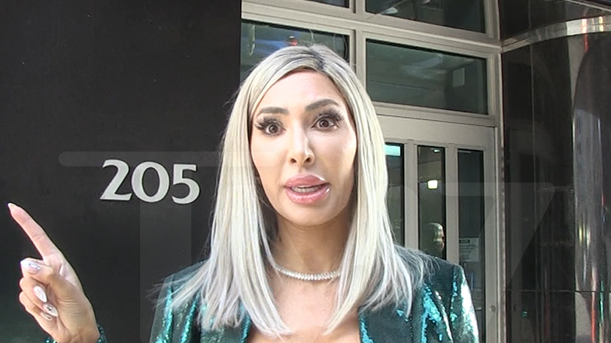 Farrah Abraham teases Major 'Snl' Comedian will take part in her stand-up debut